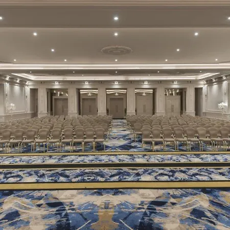 Kaya Palazzo & Casino Girne Hotel 4*
