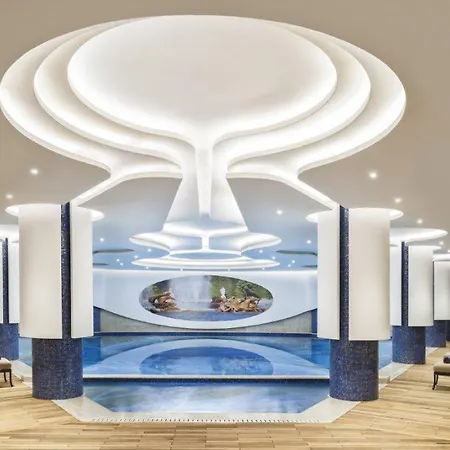 Kaya Palazzo & Casino Girne Hotel